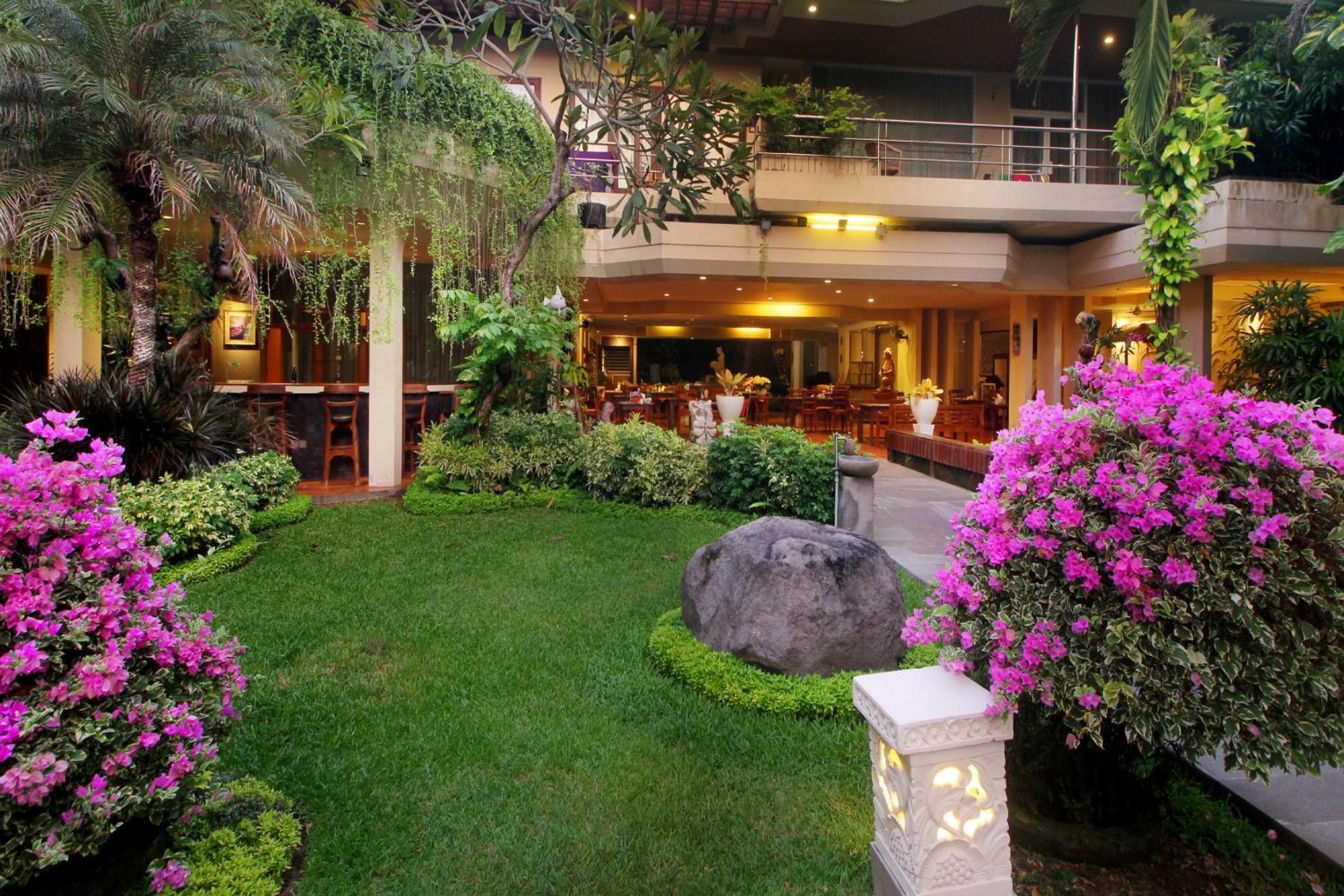 Parigata Resorts And Spa Sanur Exterior foto